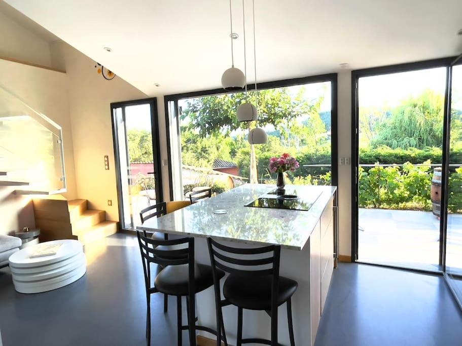 Gite De Charme 5 Etoiles Pour Couple Avec Sauna Et Jacuzzi Exterieurs Privatifs Peaugres Buitenkant foto