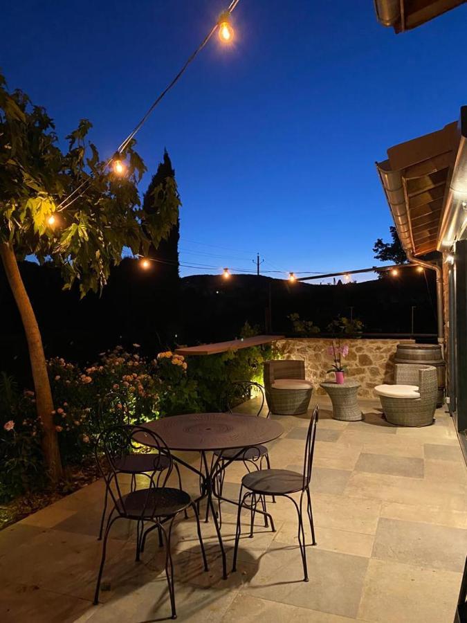 Gite De Charme 5 Etoiles Pour Couple Avec Sauna Et Jacuzzi Exterieurs Privatifs Peaugres Buitenkant foto