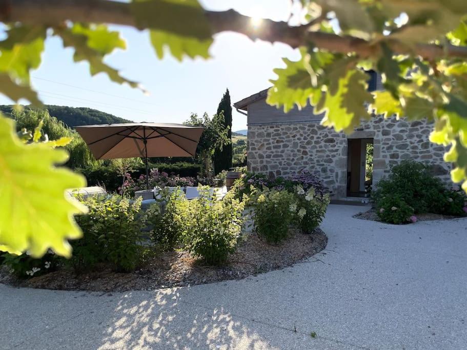 Gite De Charme 5 Etoiles Pour Couple Avec Sauna Et Jacuzzi Exterieurs Privatifs Peaugres Buitenkant foto