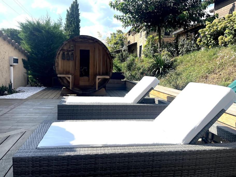 Gite De Charme 5 Etoiles Pour Couple Avec Sauna Et Jacuzzi Exterieurs Privatifs Peaugres Buitenkant foto