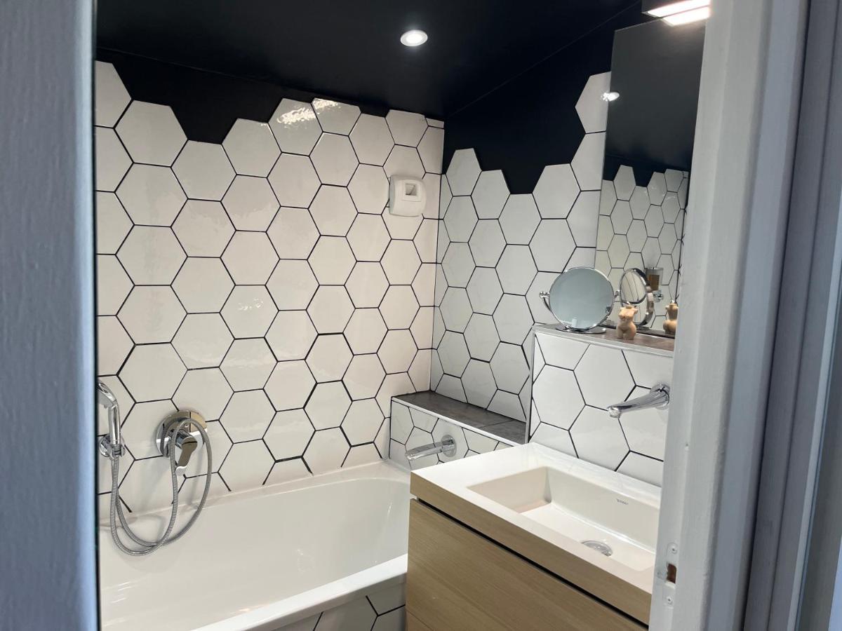 Gite De Charme 5 Etoiles Pour Couple Avec Sauna Et Jacuzzi Exterieurs Privatifs Peaugres Buitenkant foto